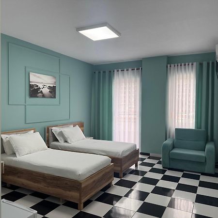 Compas Boutique Hotel Golem  Buitenkant foto