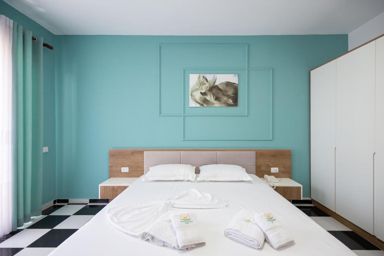Compas Boutique Hotel Golem  Buitenkant foto