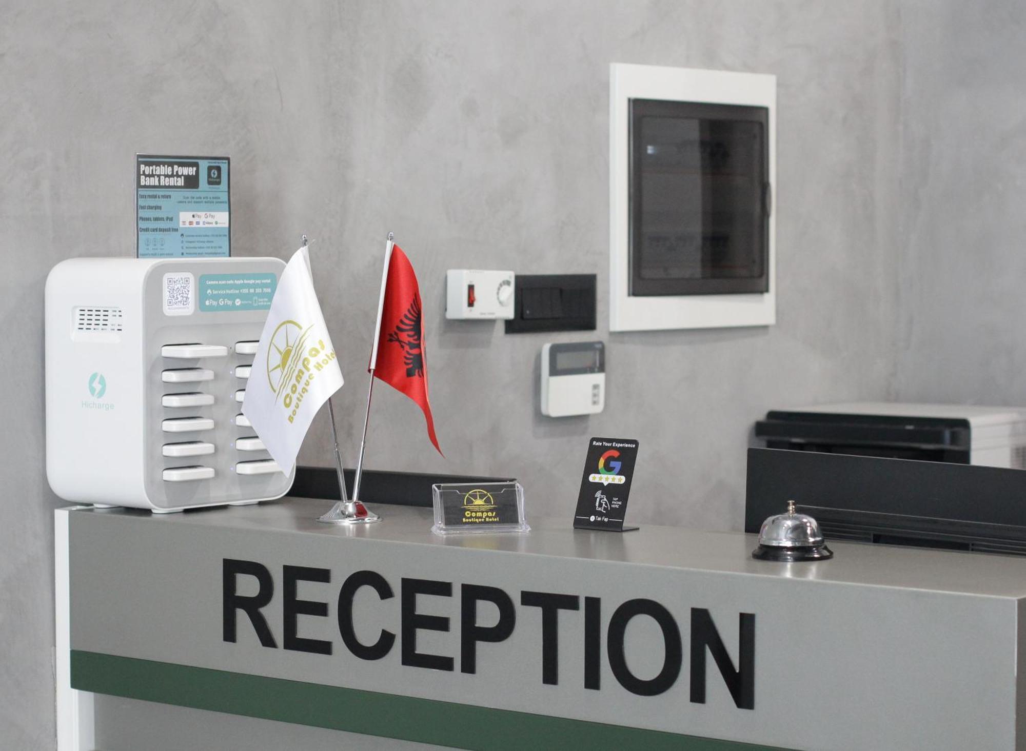Compas Boutique Hotel Golem  Buitenkant foto